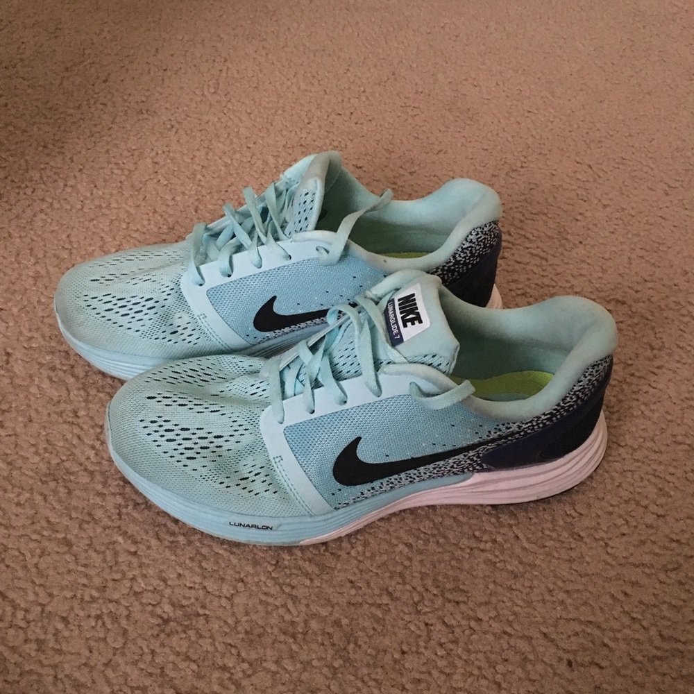 EUC Nike Sneakers Lunarglide